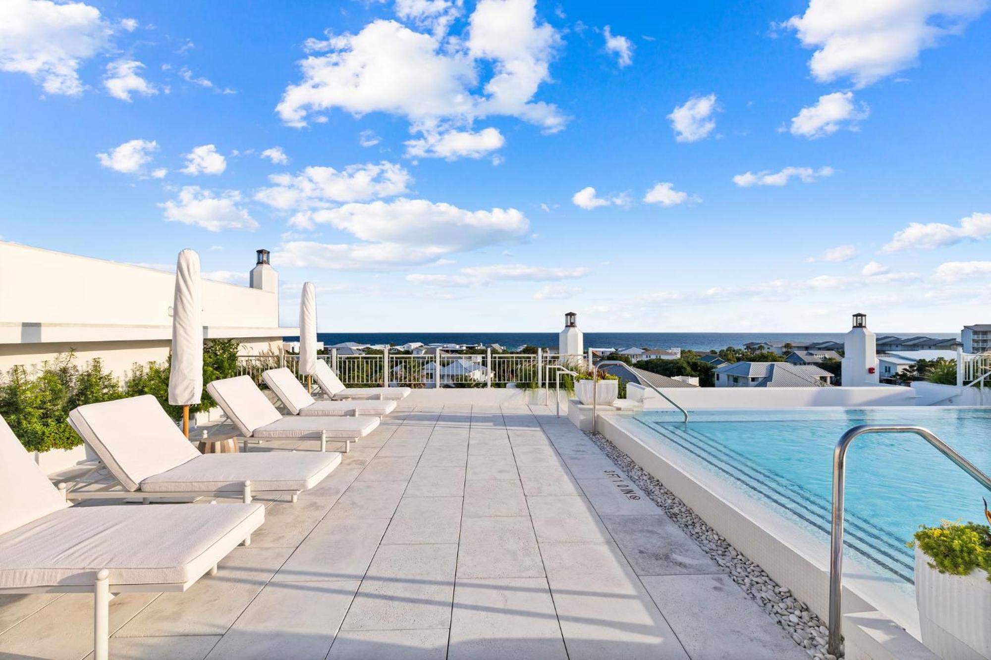 Kaiya Beach Resort Inlet Beach Esterno foto